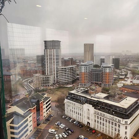 Quayside Penthouse 2 Bedroom Ensuite Near Media City & Manchester United ภายนอก รูปภาพ