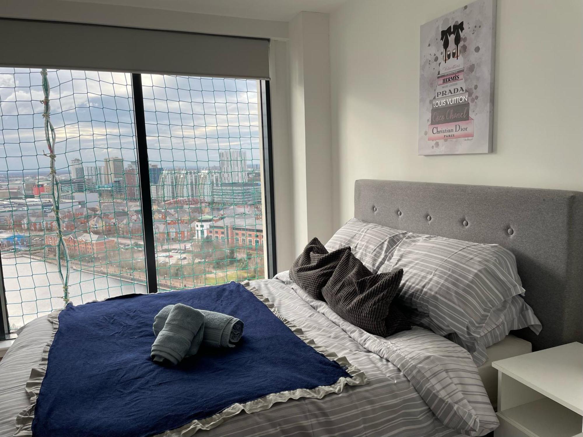 Quayside Penthouse 2 Bedroom Ensuite Near Media City & Manchester United ภายนอก รูปภาพ